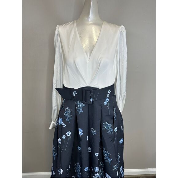 Sachin & Babi Zoe Floral Two-Tone Gown in Ivory Sapphire Floral Size US 4 $895 - Picture 3 of 7
